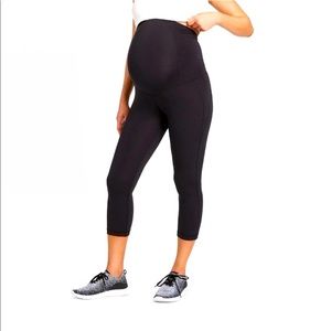 Maternity workout capris Isabel maternity